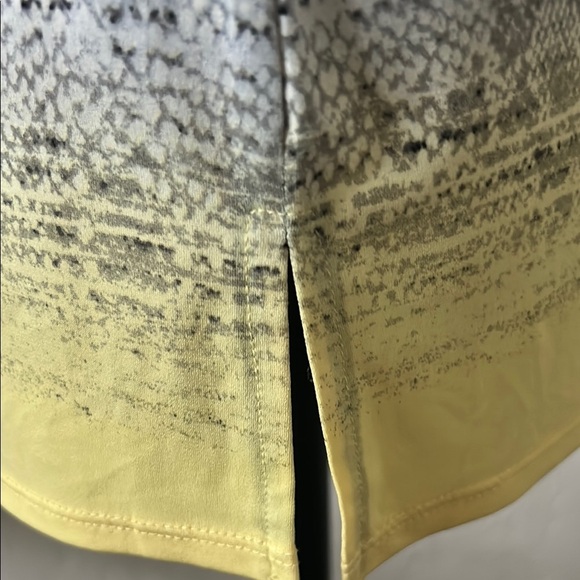 Dana Buchman Yellow and Gray Long Sleeve Button Down Shirt - Picture 4 of 8